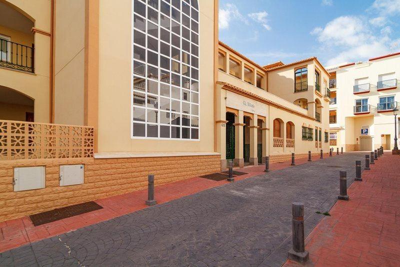 Apartamento Centrico Silencioso เนร์คา ภายนอก รูปภาพ