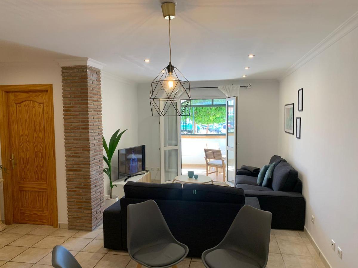 Apartamento Centrico Silencioso เนร์คา ภายนอก รูปภาพ