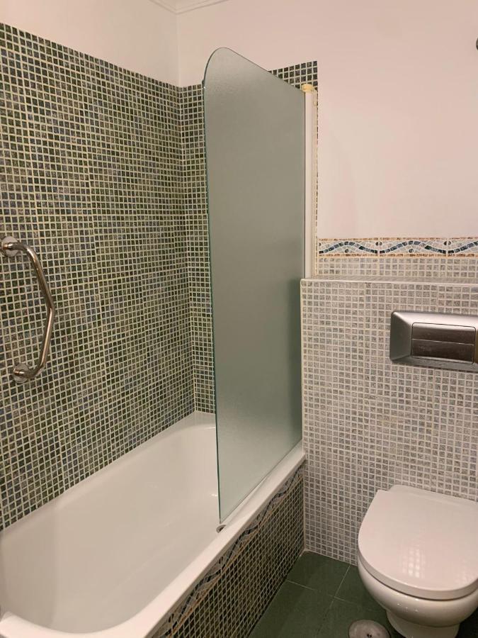 Apartamento Centrico Silencioso เนร์คา ภายนอก รูปภาพ