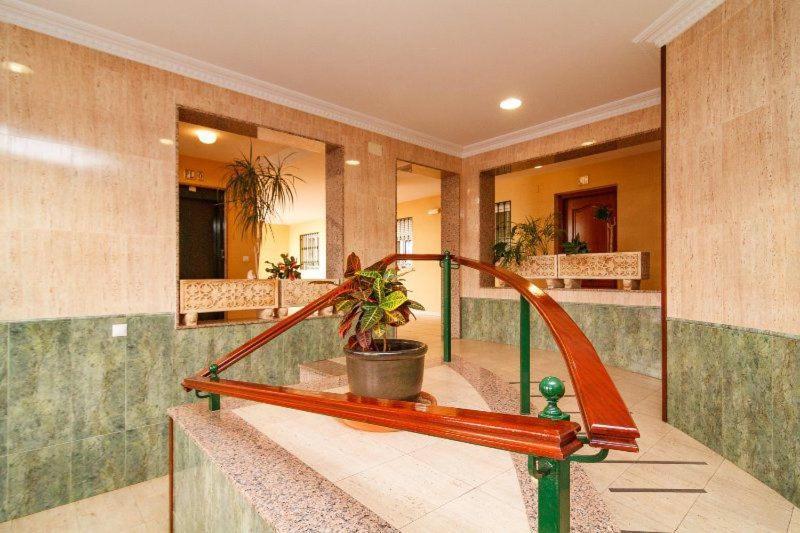 Apartamento Centrico Silencioso เนร์คา ภายนอก รูปภาพ